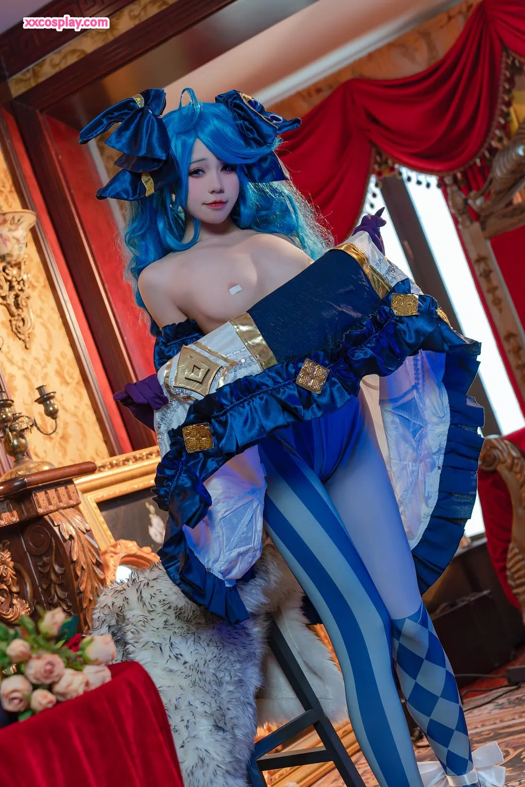 YaoYiKouTuNiang as Gwen